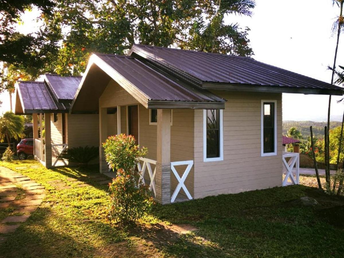 Spacio Caliraya Bed & Breakfast Lumban Zewnętrze zdjęcie