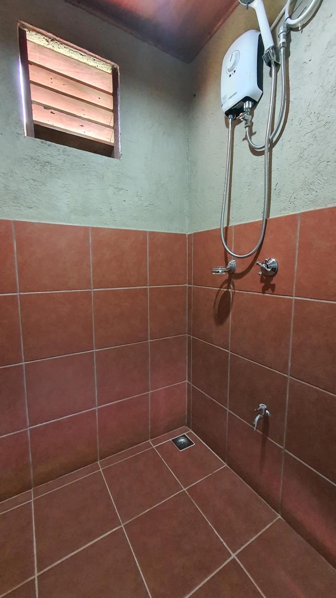 Spacio Caliraya Bed & Breakfast Lumban Zewnętrze zdjęcie