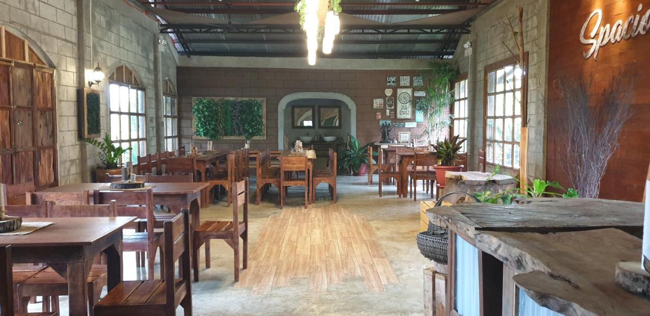 Spacio Caliraya Bed & Breakfast Lumban Zewnętrze zdjęcie